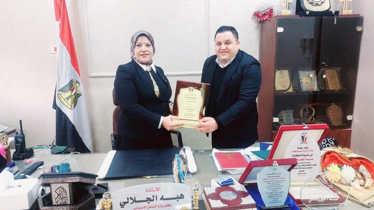 مؤسسة محمد رشوان تكرم الجلالي تقديرًا لجهودها المجتمعية